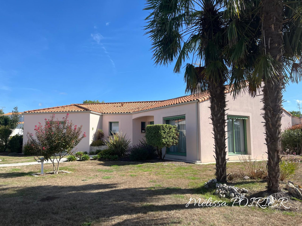 Maison familiale de 141 m2 sur terrain arboré de 896 m2