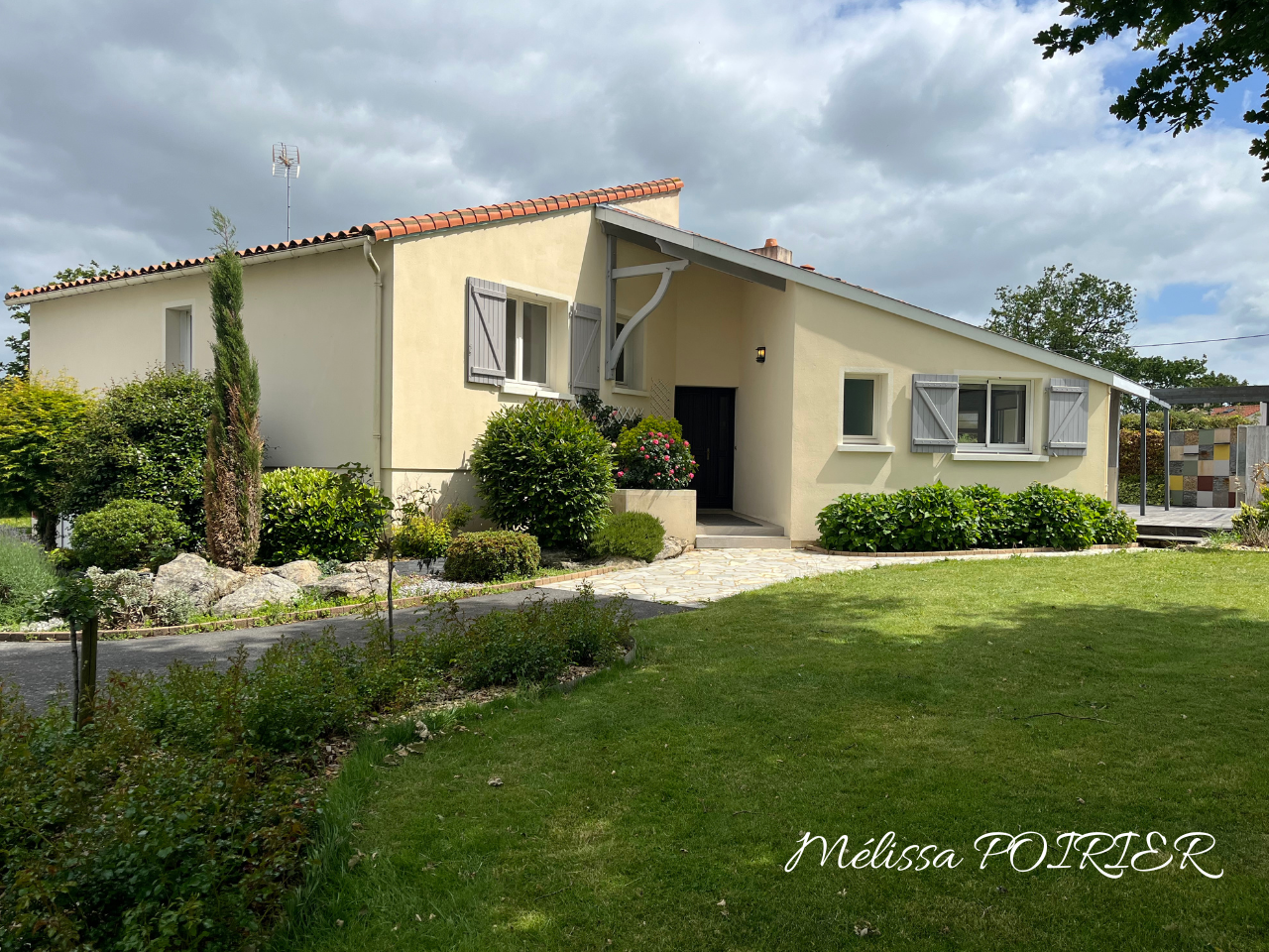 Maison 3 chambres + un bureau 175m2