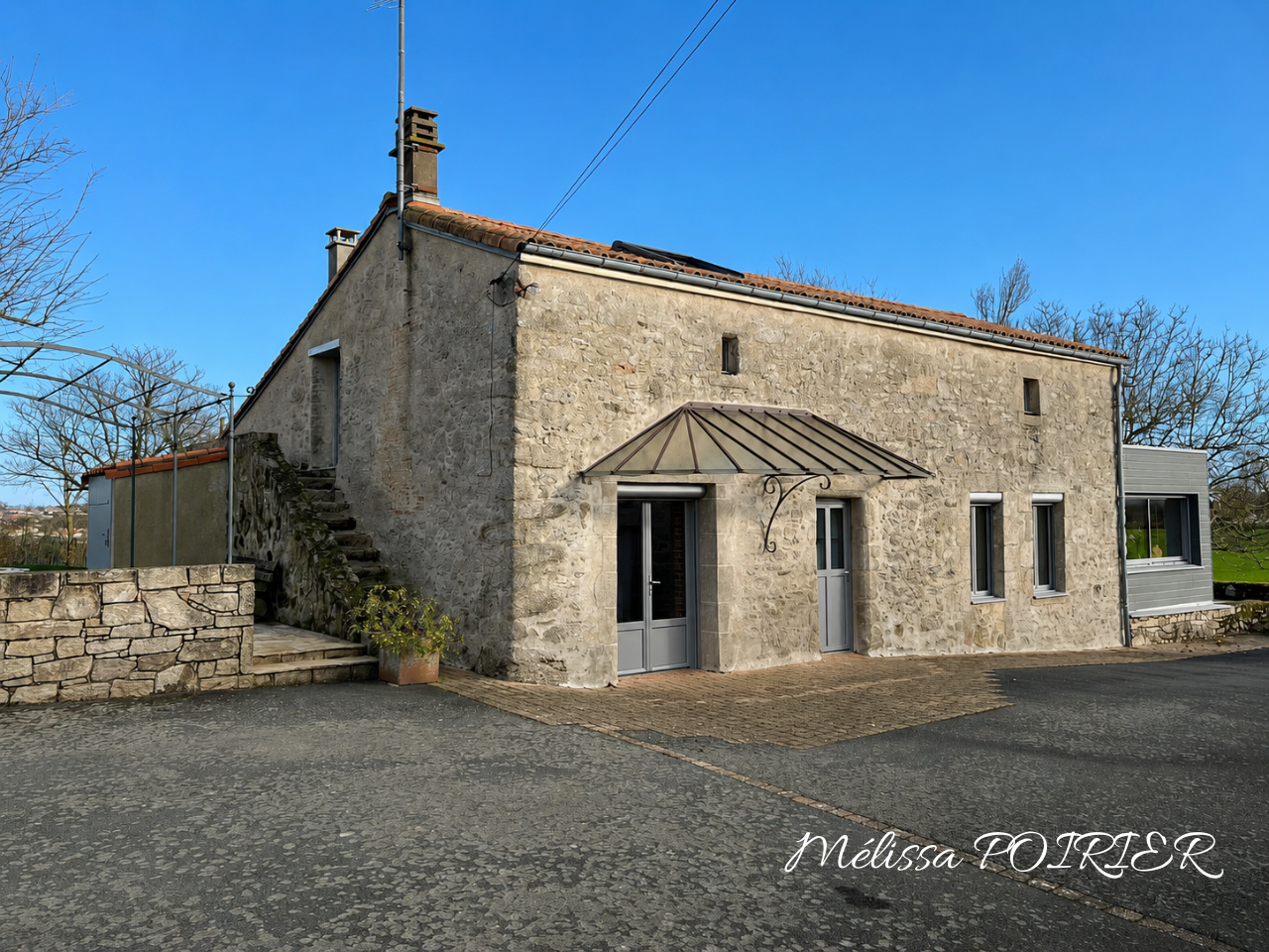 Maison de campagne 4 chambres 189m2 + dépendances